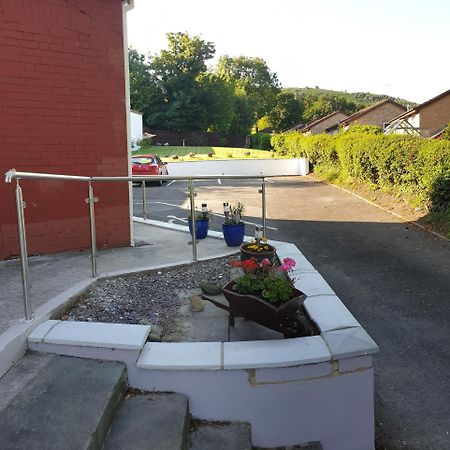 Ty Castell Guest House Caerphilly Exterior foto